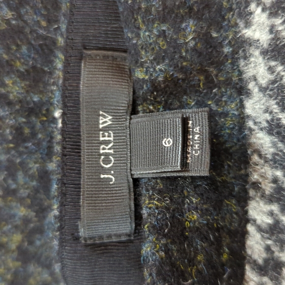 2/40 Wool houndstooth J Crew skirt - Picture 5 of 10